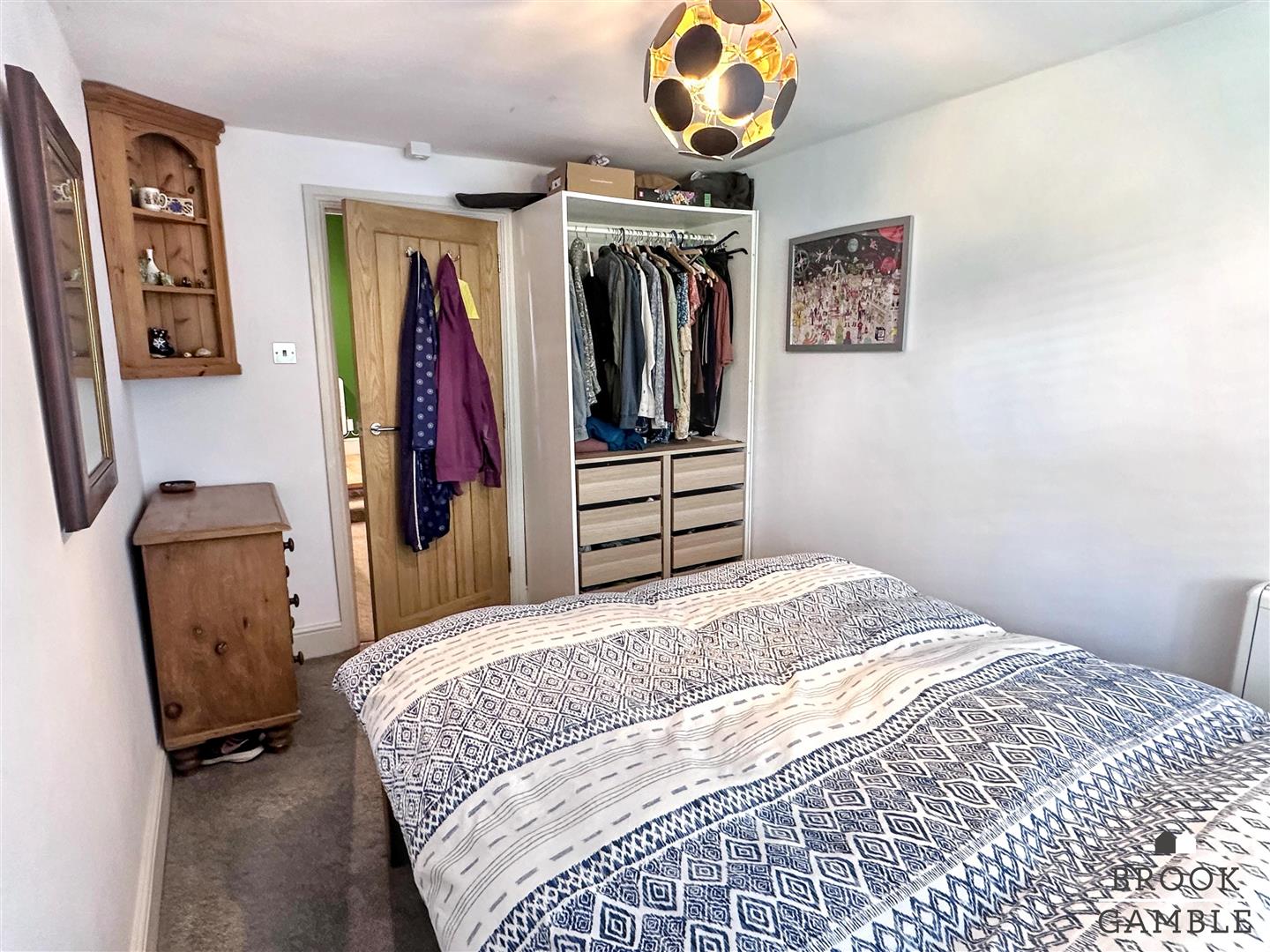 2 Bedroom Flat. Spencer Road in Eastbourne,  13